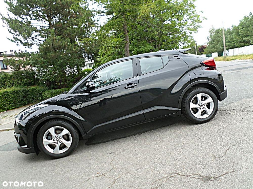 Toyota C-HR Club - 32