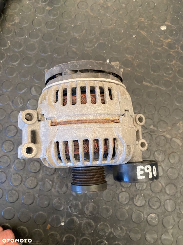 BMW 3 E87 E90 E91 E81 2.0i IGŁA ! ! po 59 tyś km! ALTERNATOR - 7