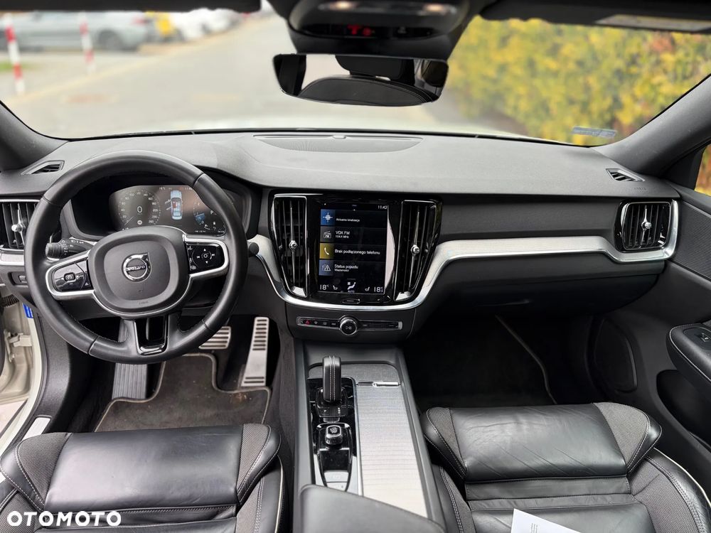 Volvo S60 B4 B R-Design - 6