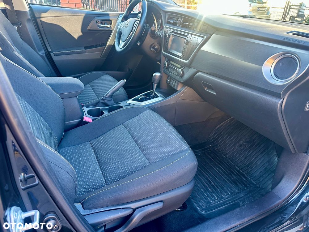 Toyota Auris - 18