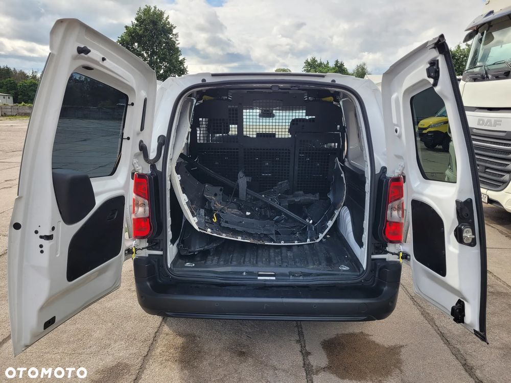 Citroën Berlingo XL 1.5 BlueHDI Max S&S EAT8 - 19