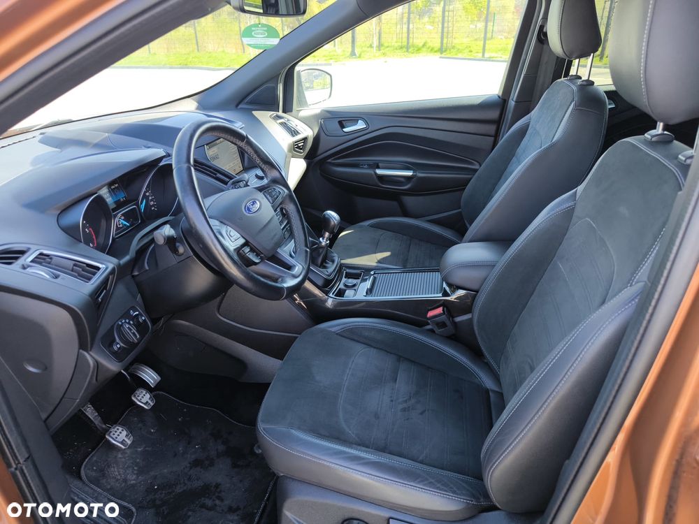 Ford Kuga 2.0 TDCi AWD ST-Line - 9