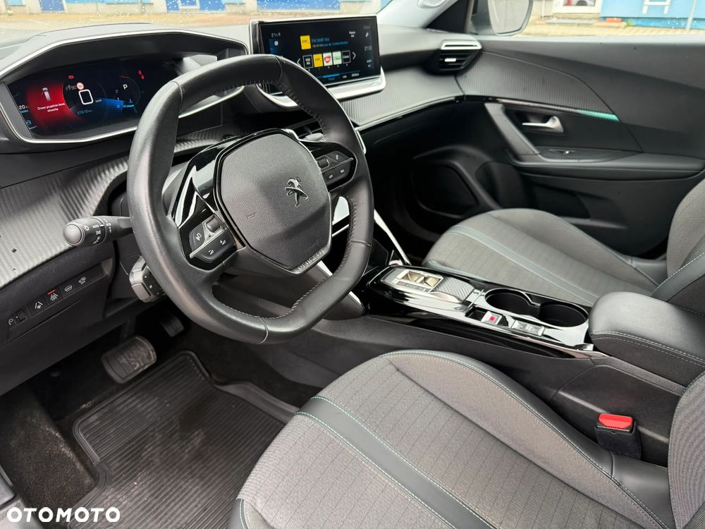 Peugeot 2008 1.2 PureTech Allure Pack S&S EAT8 - 18