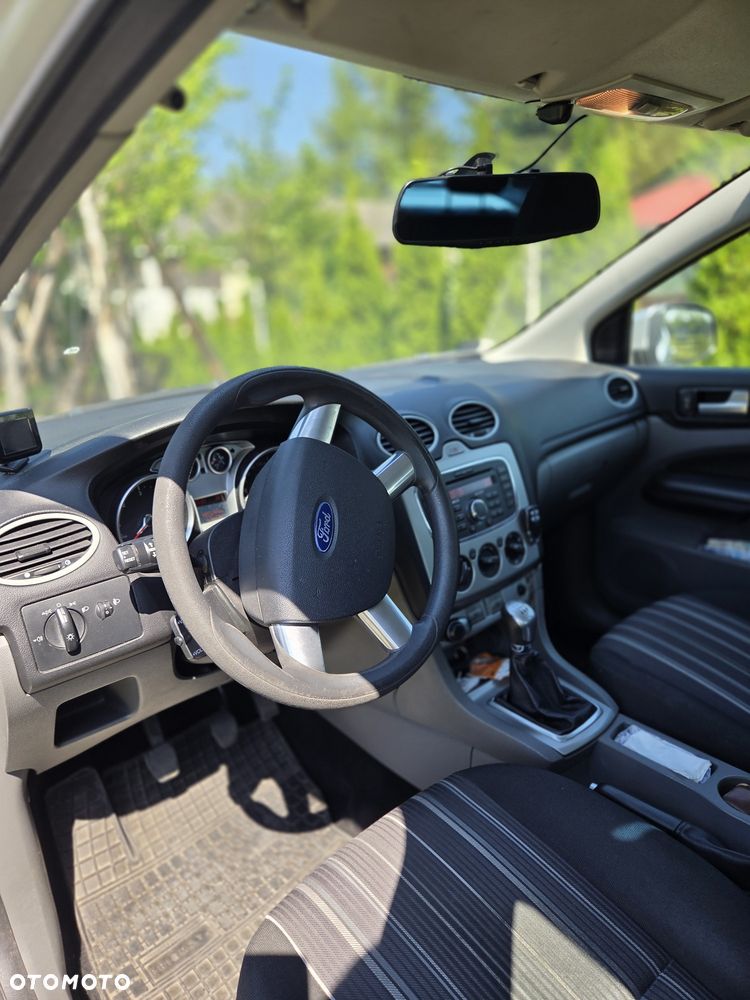 Ford Focus - 8