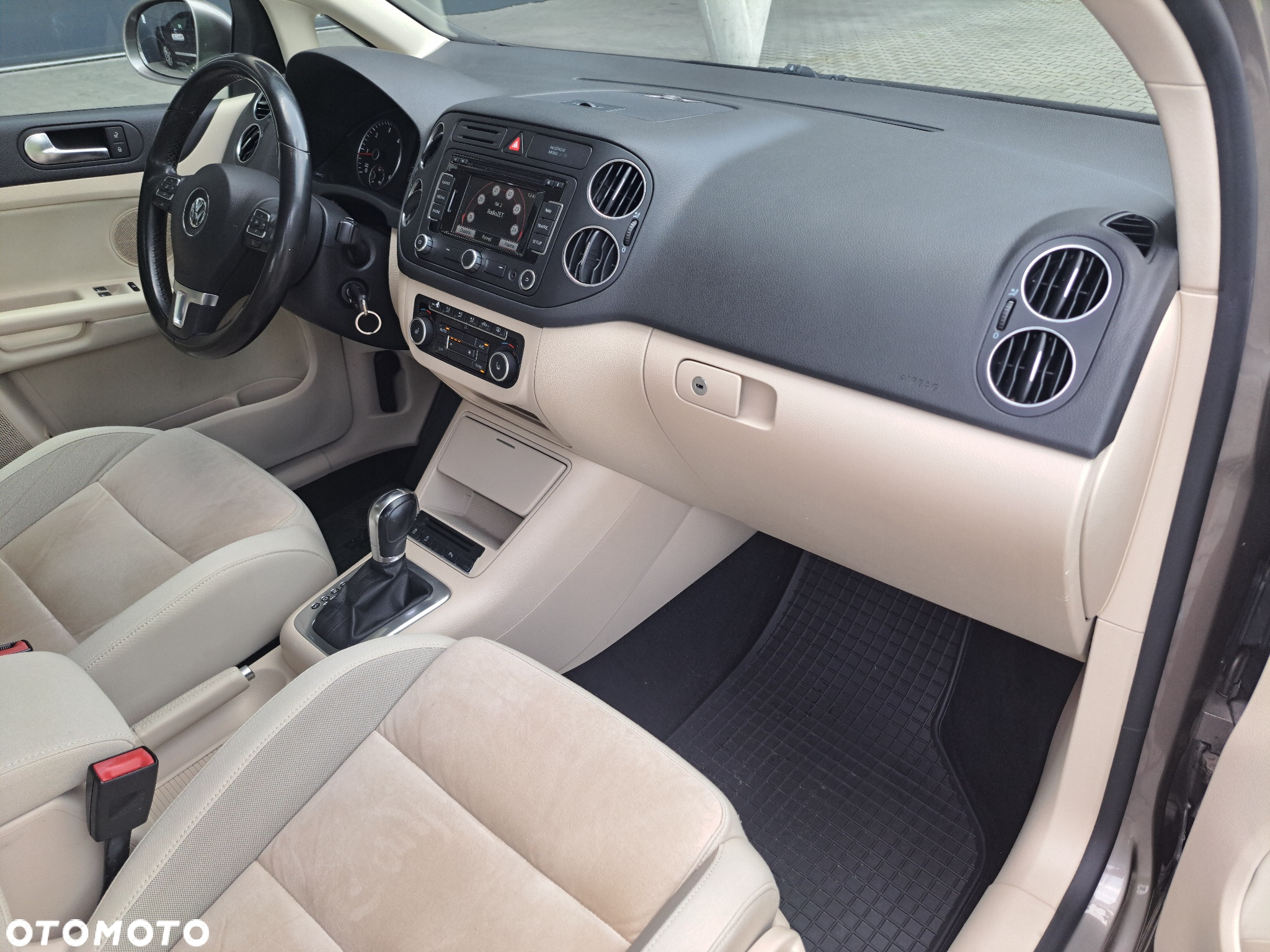 Volkswagen Golf Plus 1.6 TDI Highline DSG - 24