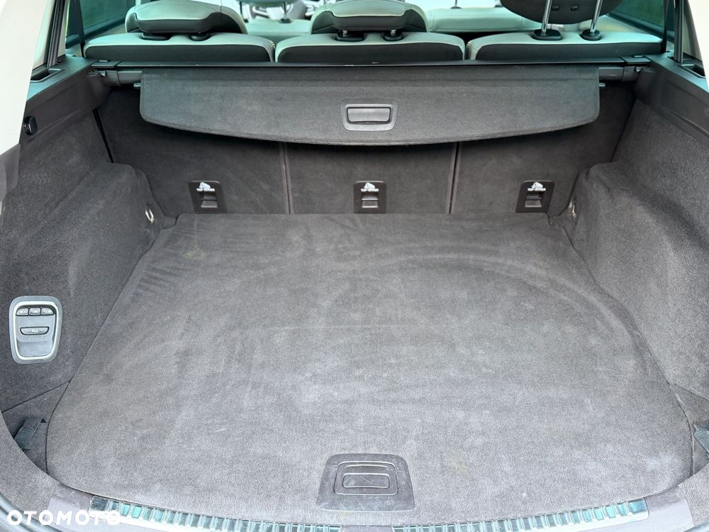 Renault Espace 1.6 dCi Energy Initiale Paris EDC - 27