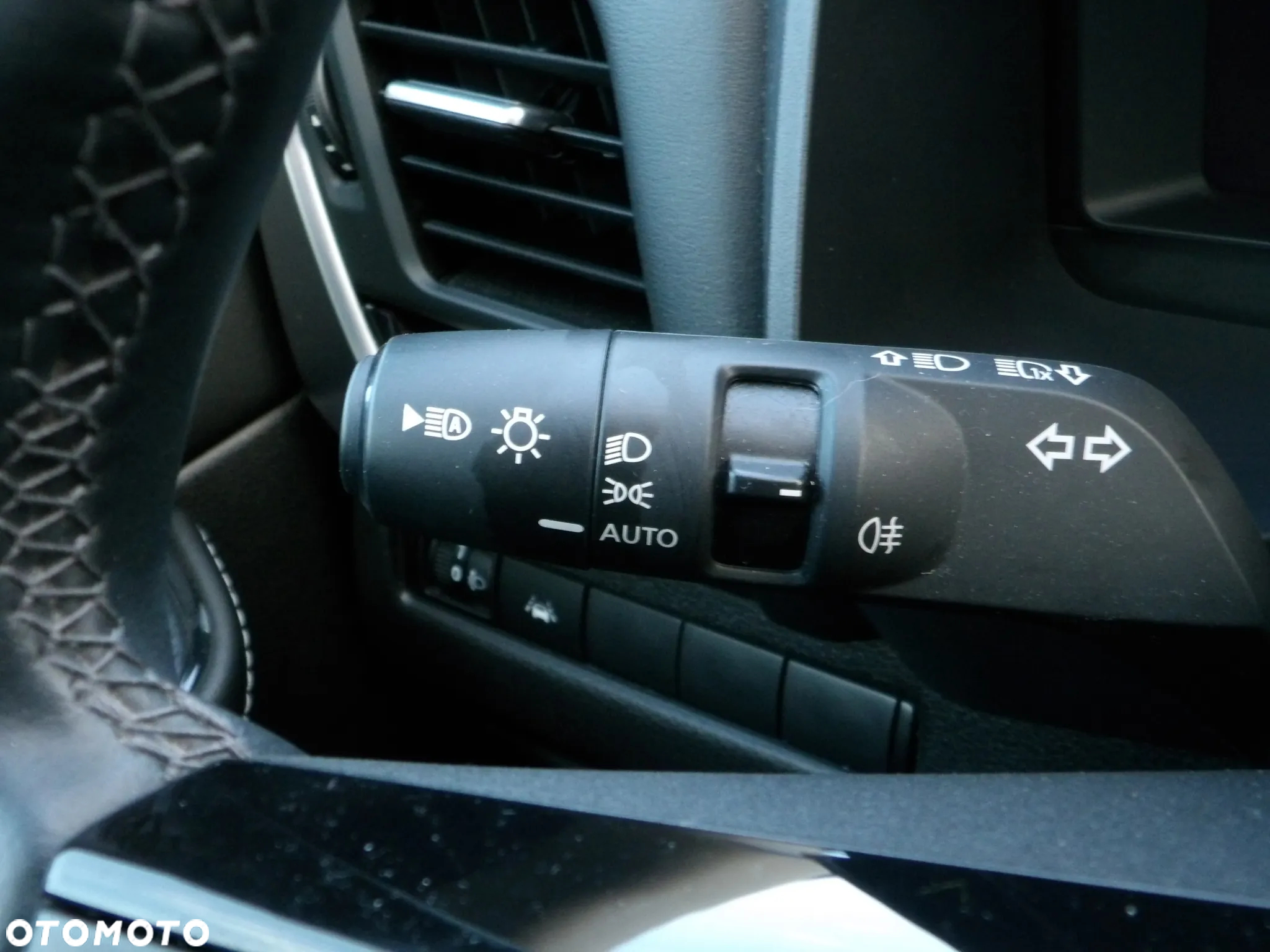 Nissan Qashqai 1.5 e-POWER N-Connecta - 19