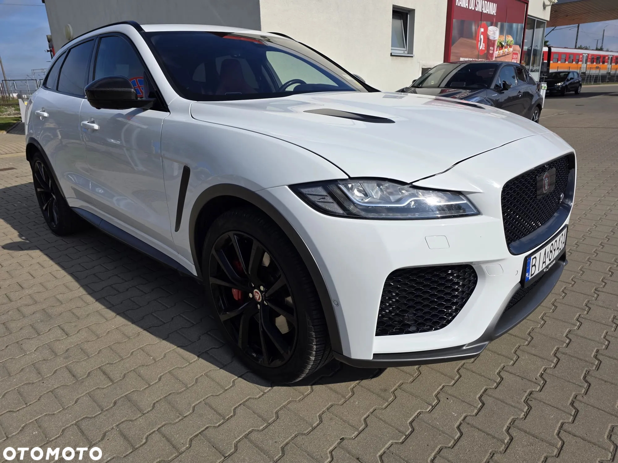 Jaguar F-Pace - 4