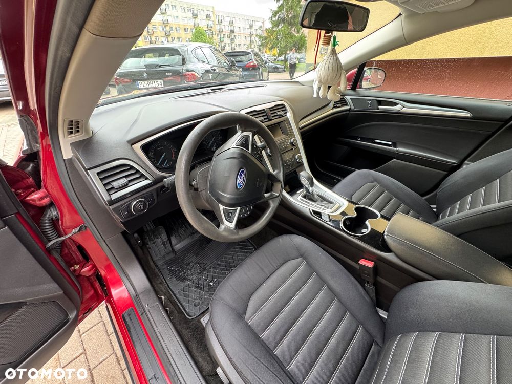Ford Fusion - 17
