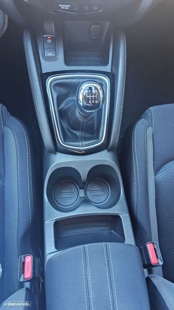 Nissan Qashqai 1.5 dCi N-Connecta 18 RS+PS - 25