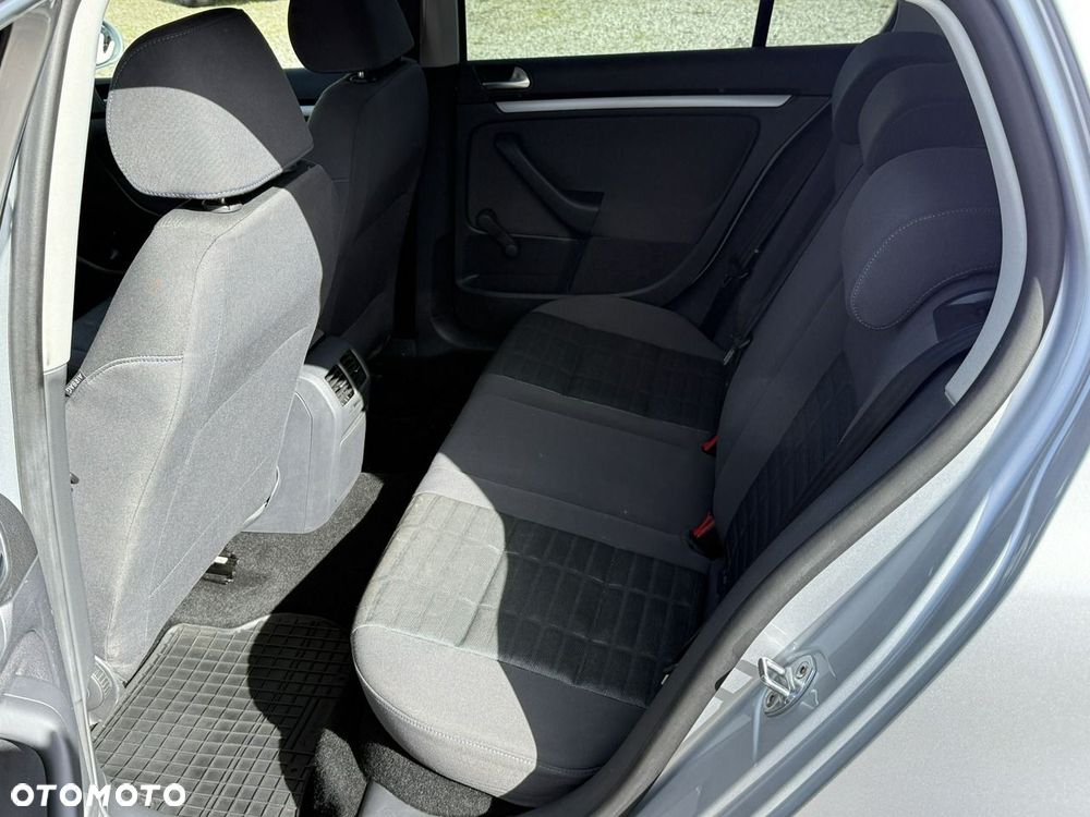 Volkswagen Golf - 7