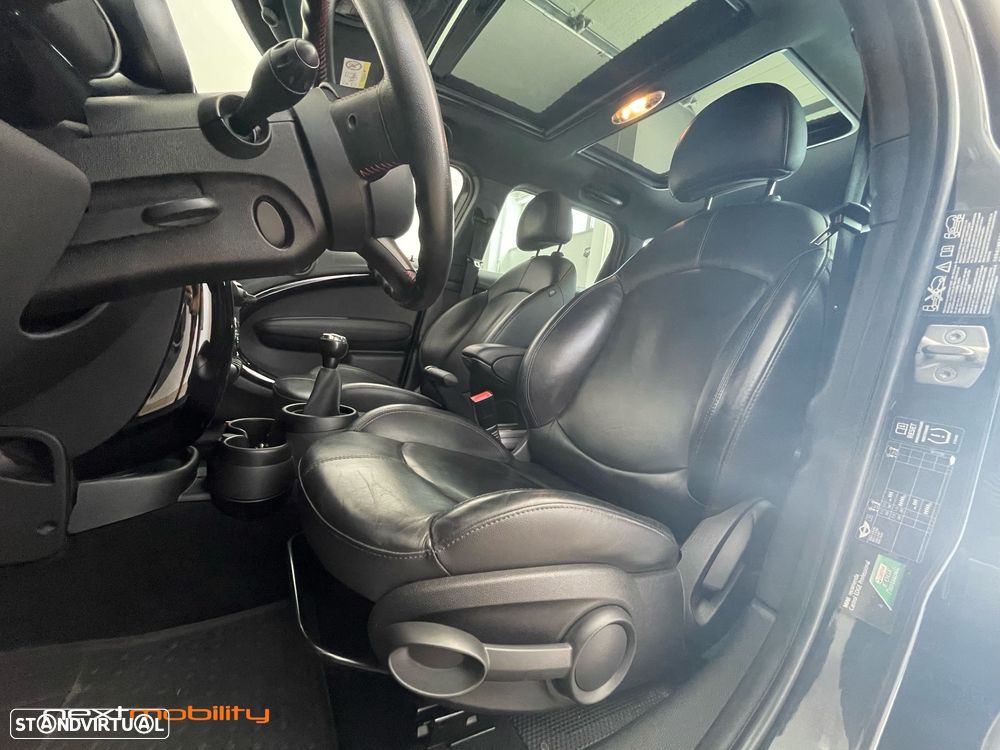 MINI Countryman John Cooper Works ALL4 - 17