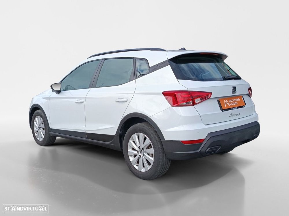 SEAT Arona 1.0 TSI Style DSG — fotografia 3
