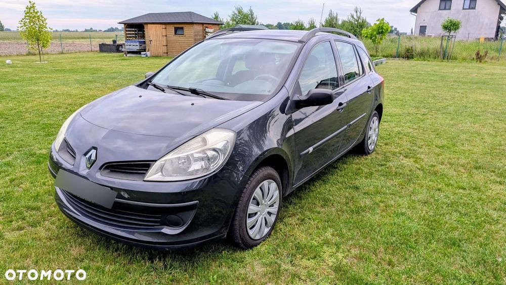 Renault Clio - 1