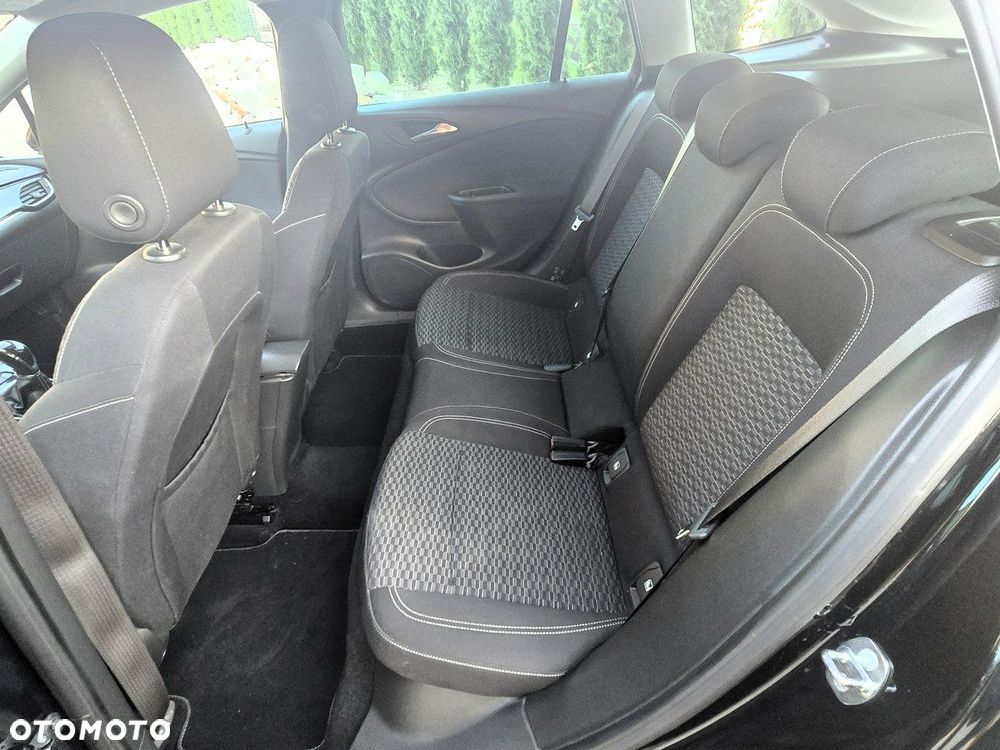 Opel Astra 1.4 Turbo Dynamic - 18