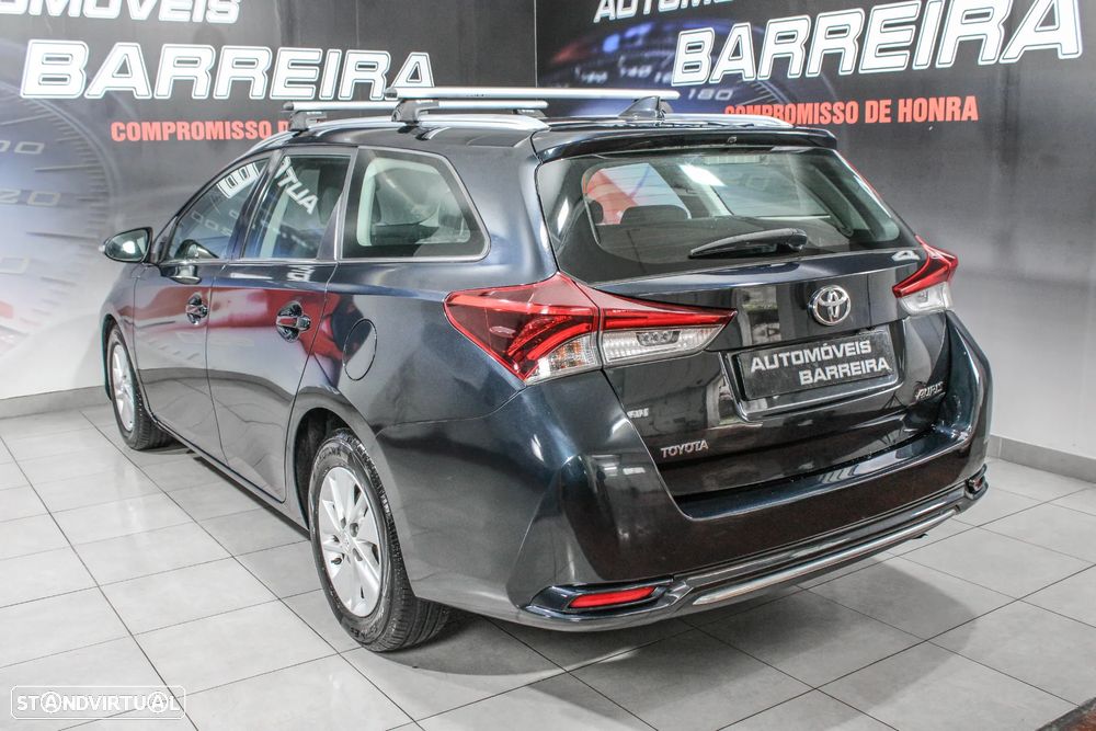 Toyota Auris Touring Sports 1.4 D-4D Comfort - 18