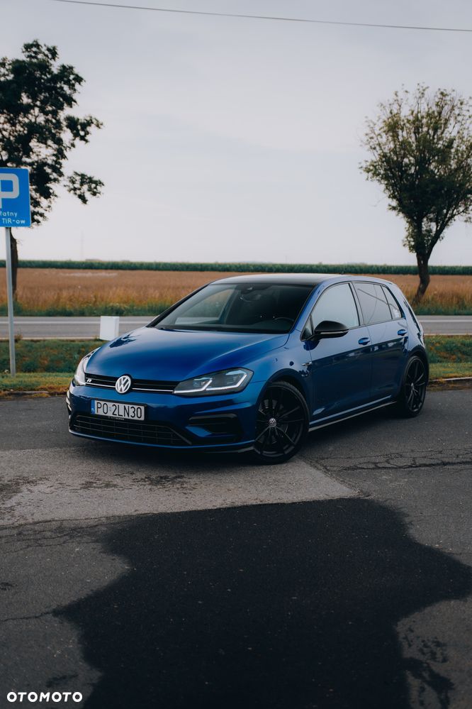 Volkswagen Golf - 11