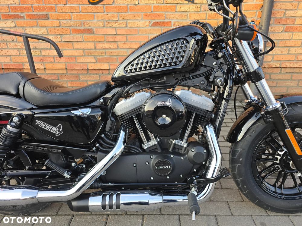 Harley-Davidson Sportster Forty-Eight - 10