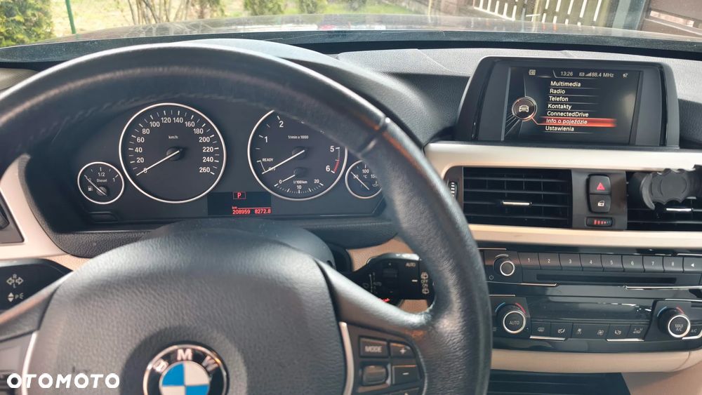 BMW Seria 3 318d - 9