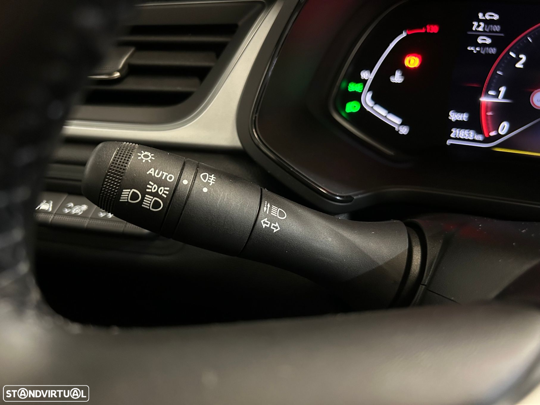 Renault Captur 1.0 TCe Techno - 39