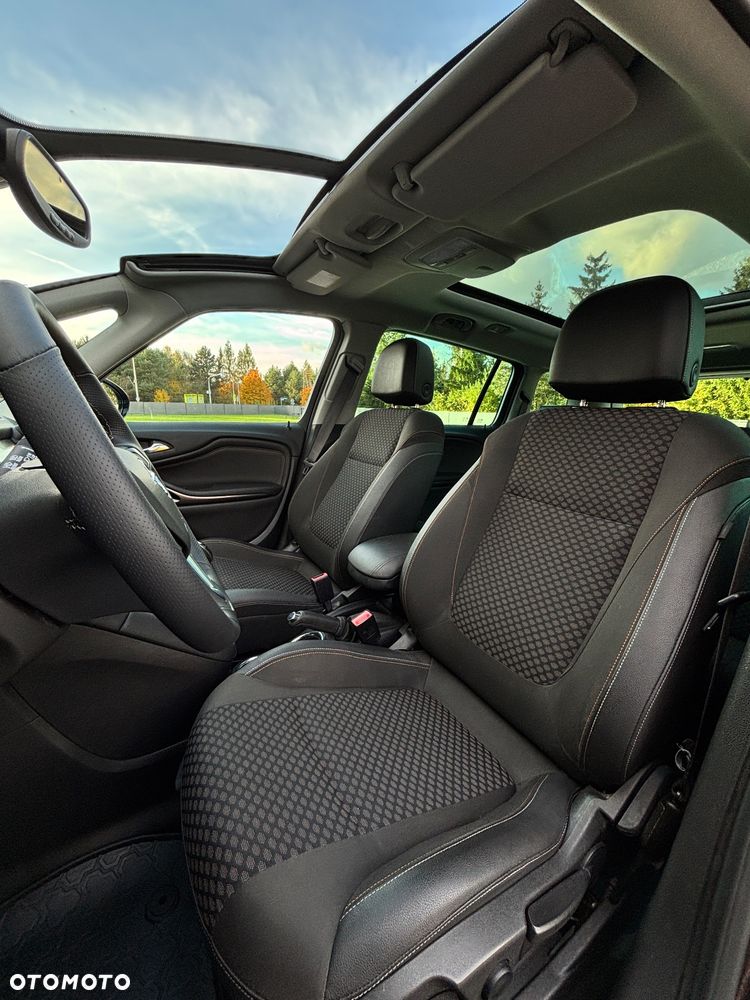 Opel Zafira 1.6 T SIDI Cosmo S&S - 29