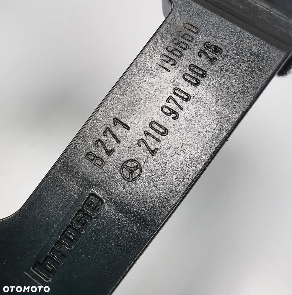 SILNICZEK REGULACJI ZAGŁÓWKA LEWY PRZÓD MERCEDES W220 2109700026 - 4