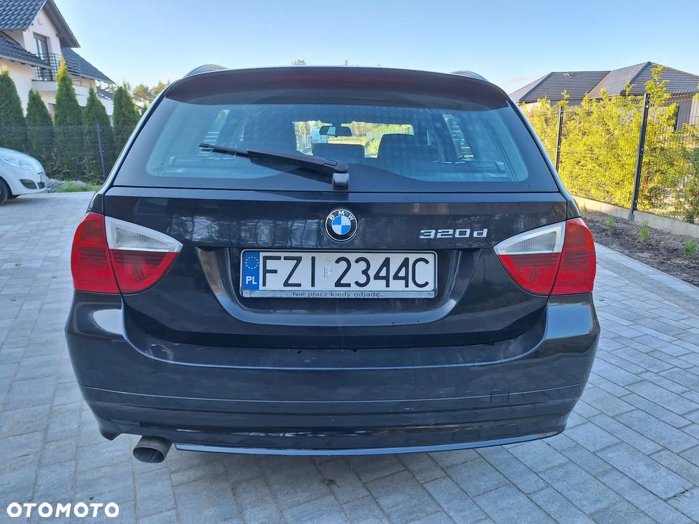 BMW Seria 3 320d - 3