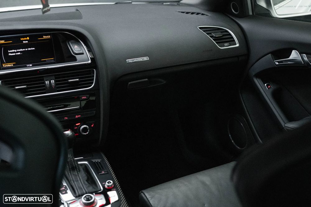Audi RS5 4.2 FSi quattro - 32