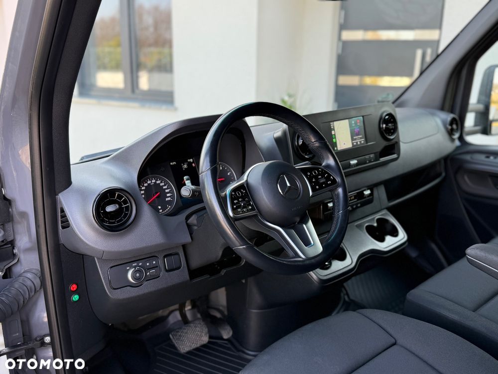 Mercedes-Benz SPRINTER - 13