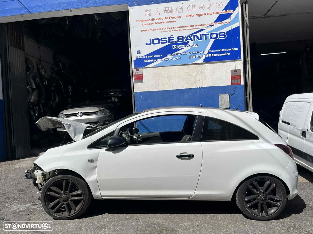 Opel Corsa D 1.2 1.3 CDTI Black Edition (Para Peças) - 2