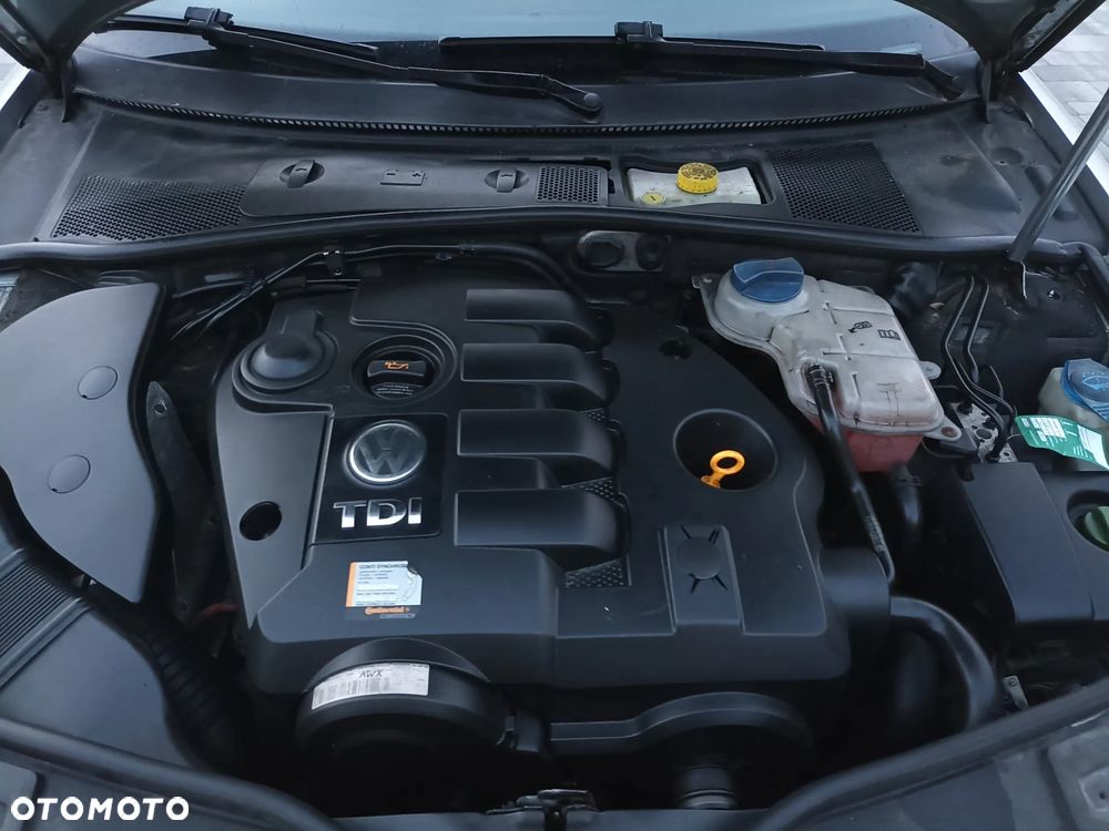 Volkswagen Passat 1.9 TDI Comfortline - 13