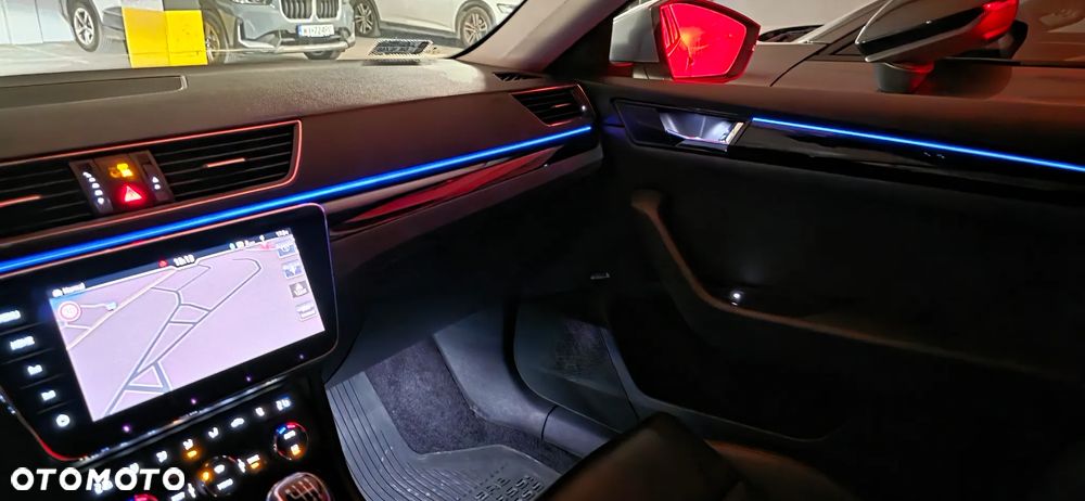 Skoda Superb 1.5 TSI L&K - 25