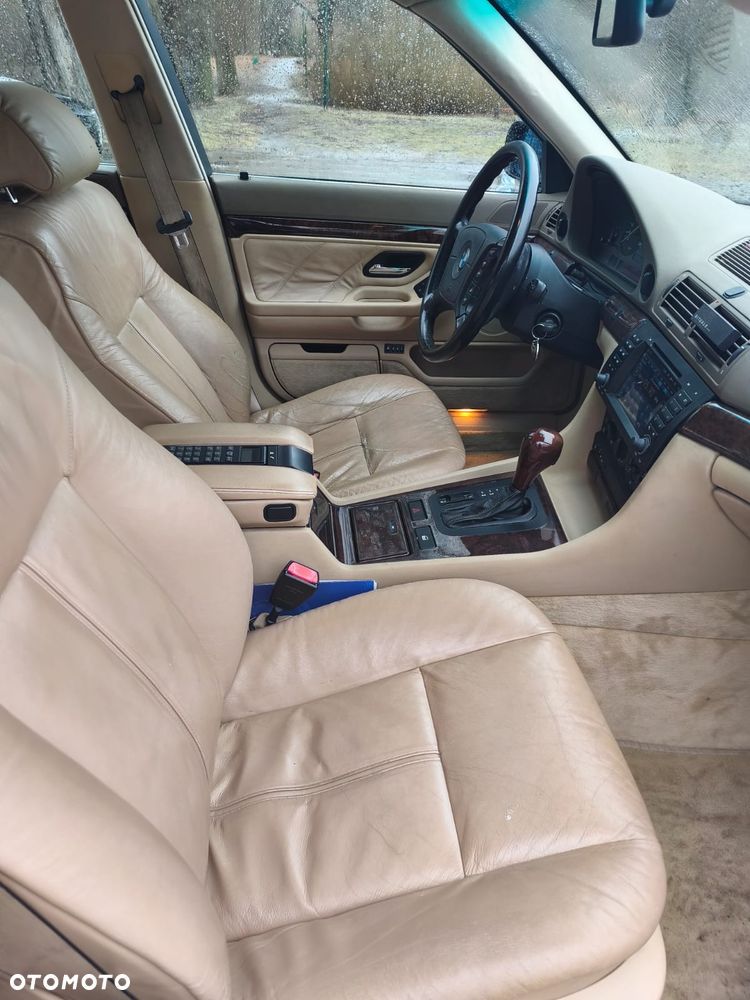 BMW Seria 7 - 19