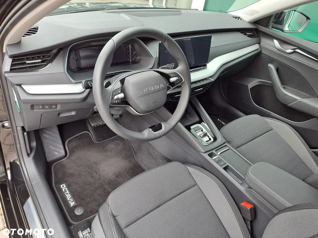 Skoda Octavia 2.0 TDI Selection DSG - 5