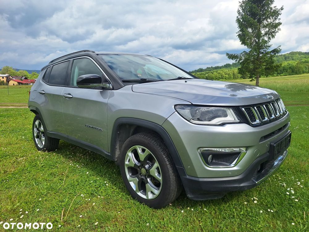 Jeep Compass - 1
