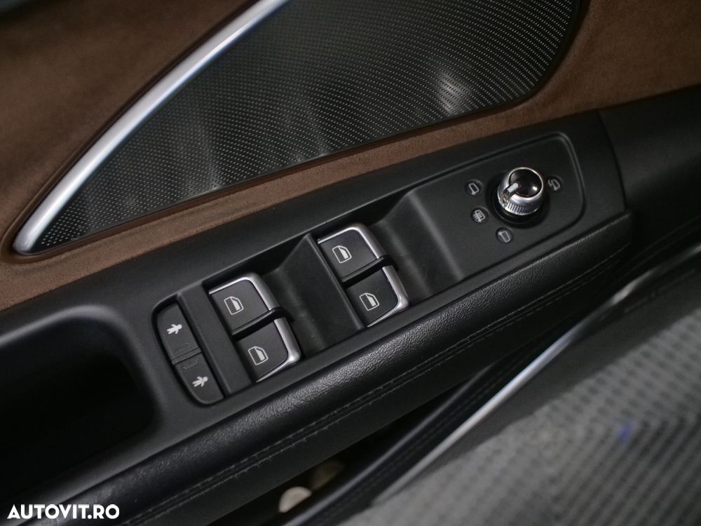 Audi S8 4.0 TFSI quattro Tiptronic - 10