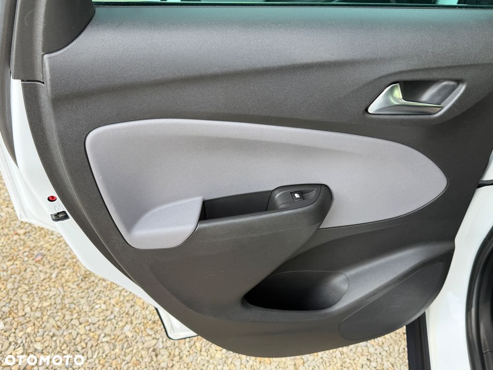 Opel Crossland X 1.2 T Design Line S&S - 17