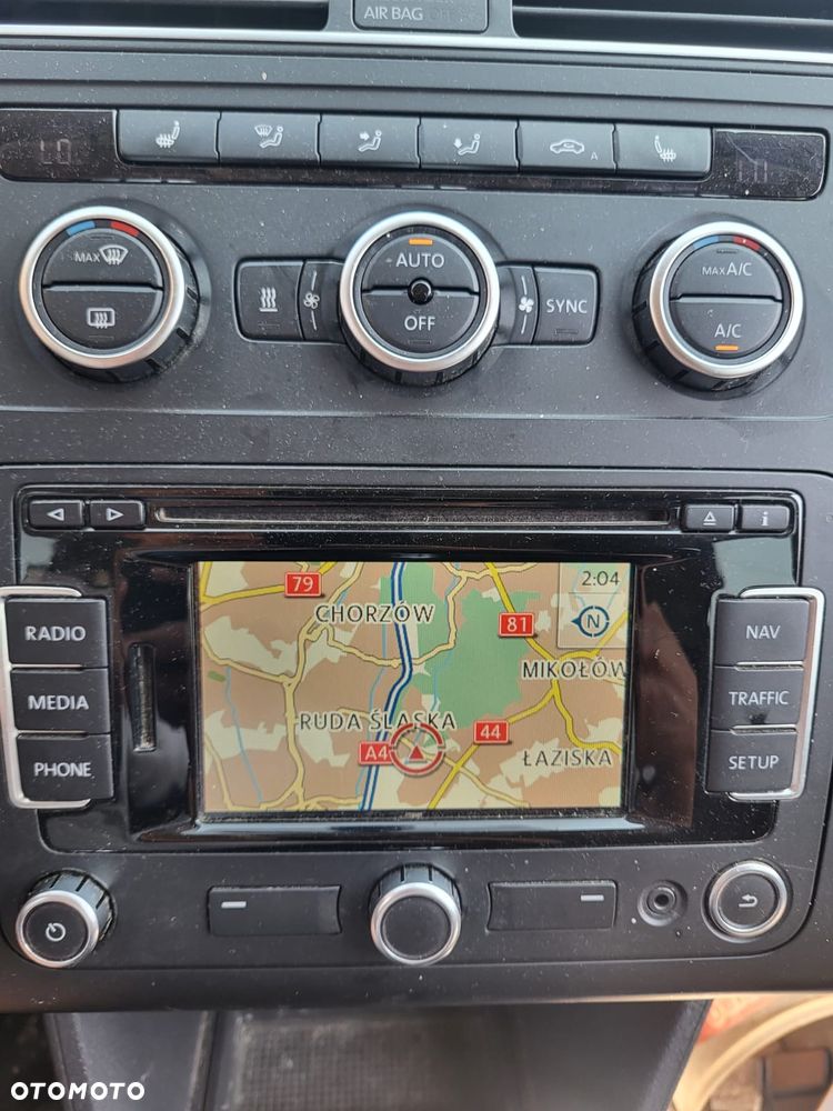 Volkswagen Touran - 21