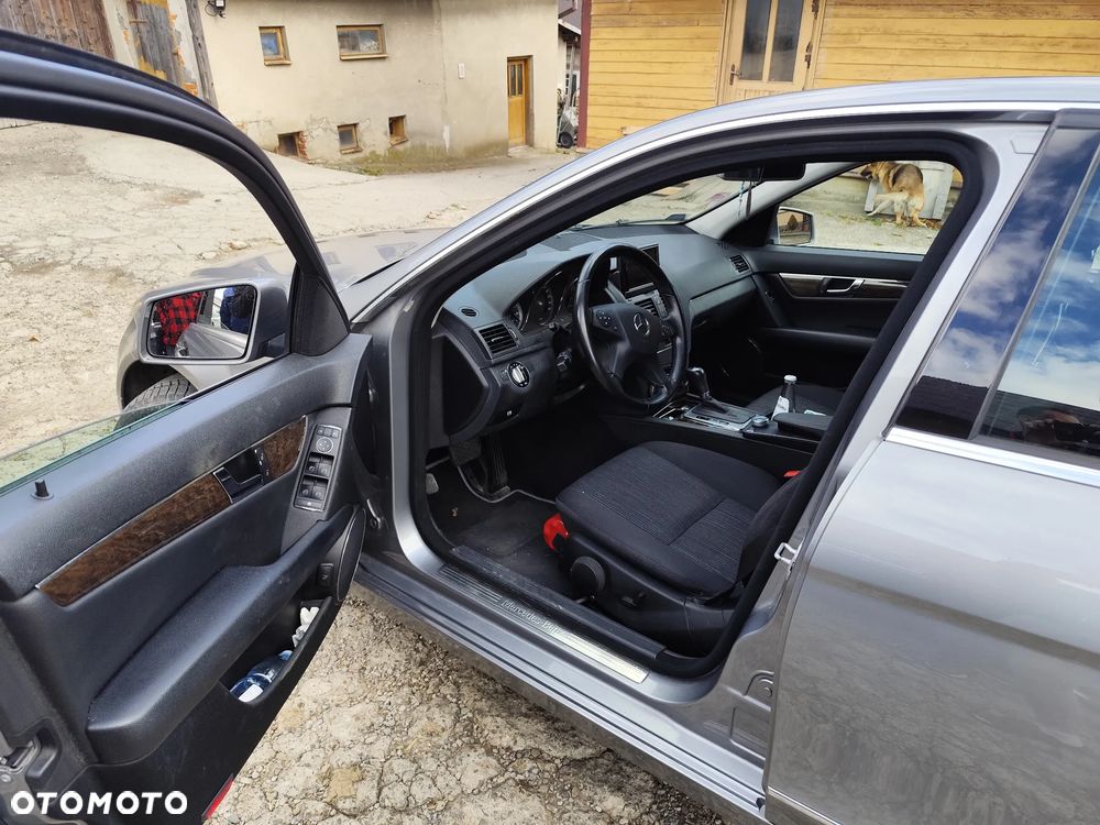 Mercedes-Benz CLK - 12