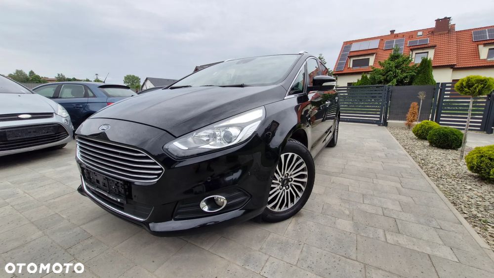 Ford S-Max 1.5 Eco Boost Start-Stopp TITANIUM - 2