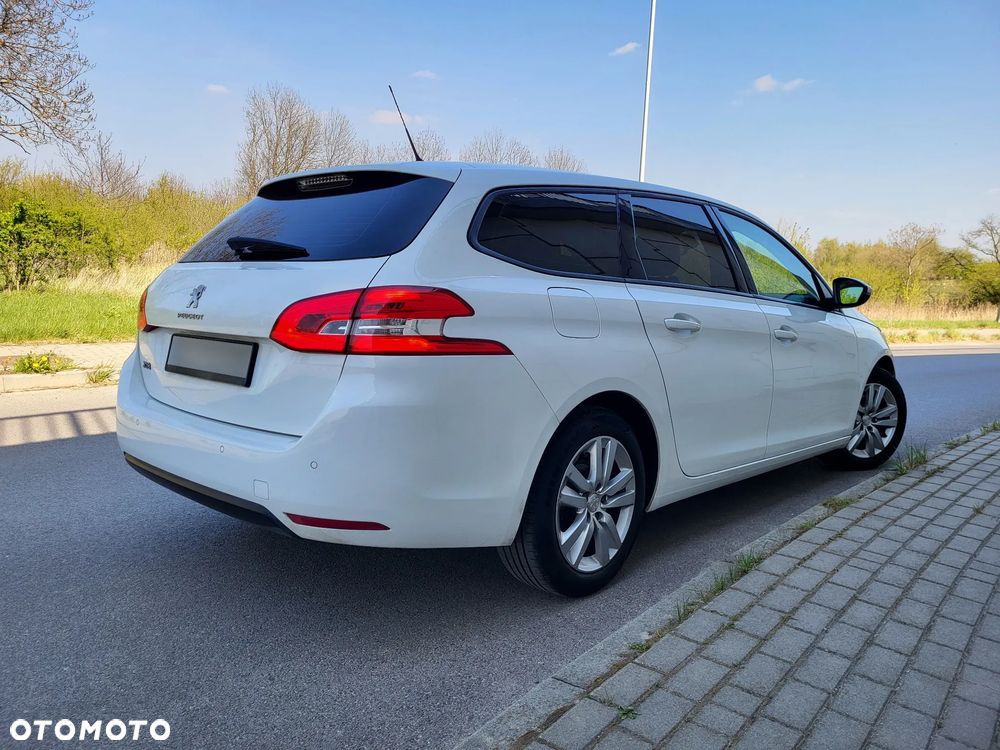Peugeot 308 - 4