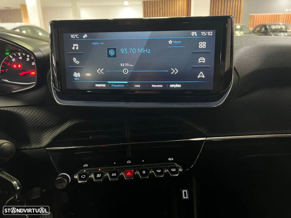 Peugeot 2008 - 19