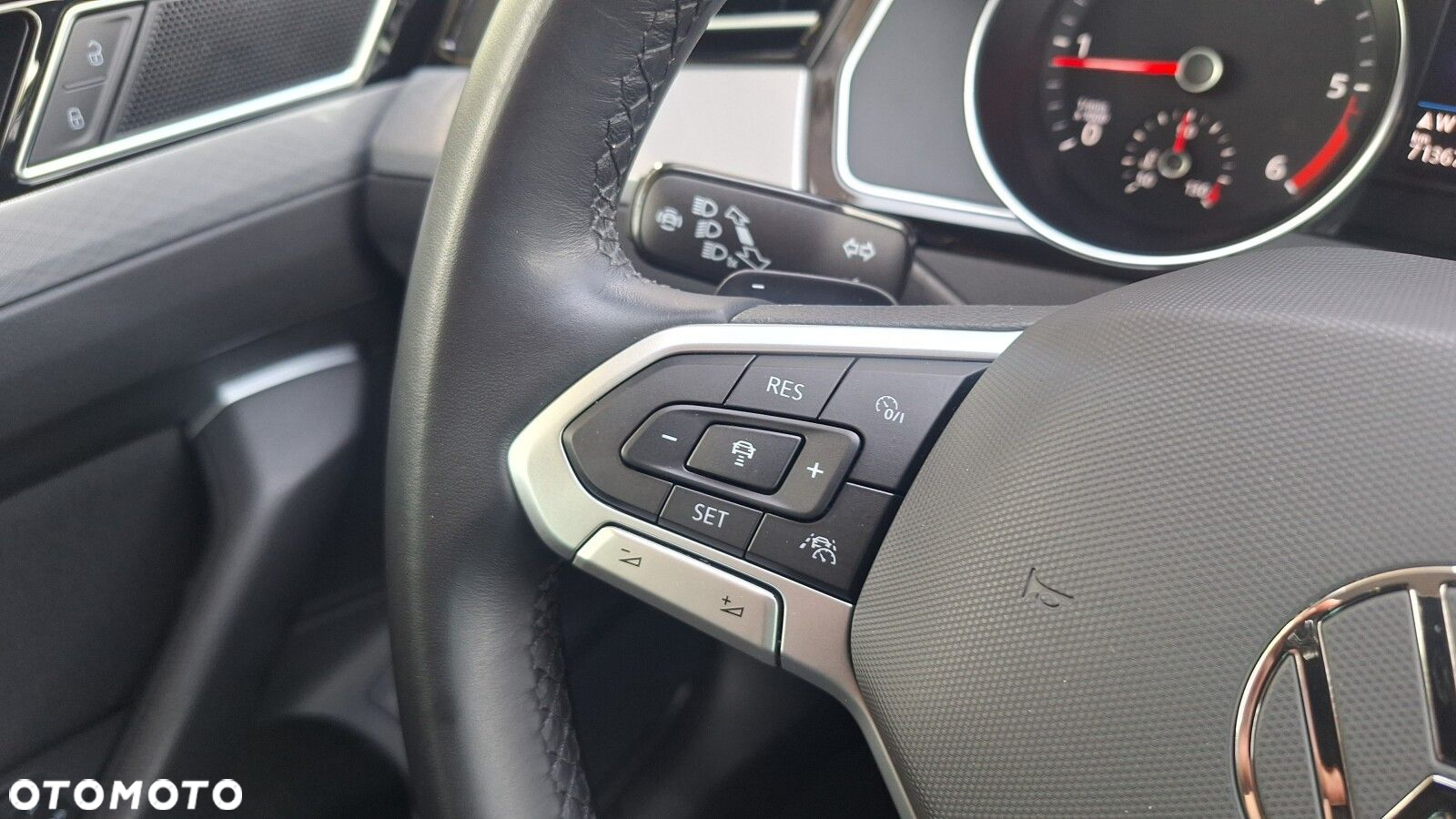 Volkswagen Passat - 19