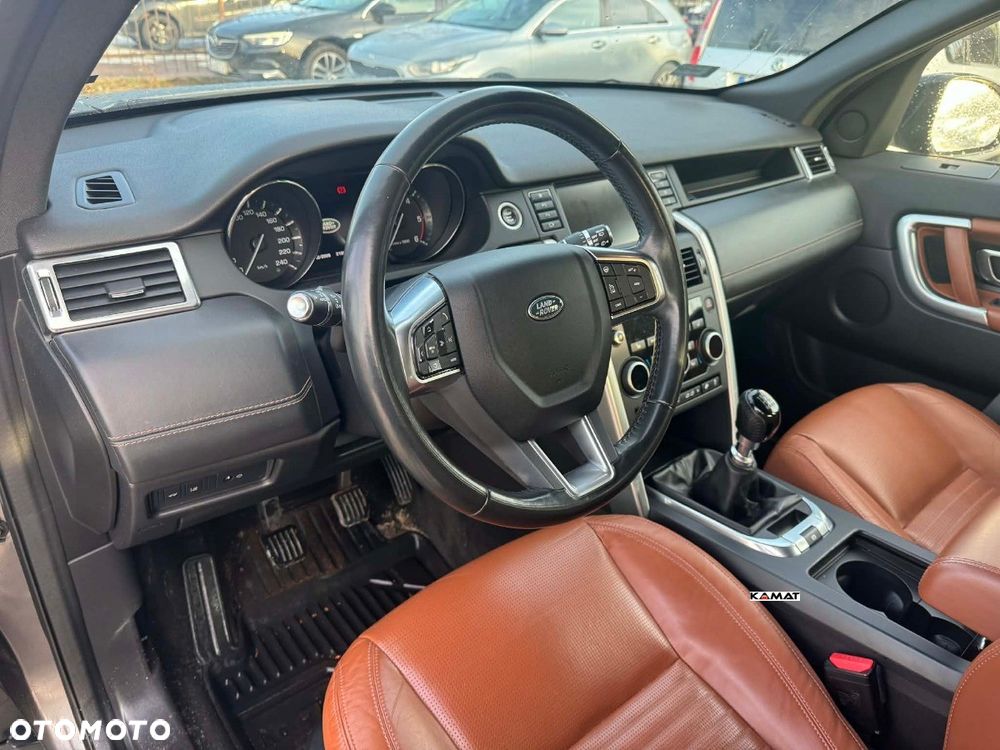 Land Rover Discovery Sport TD4 HSE Luxury - 11