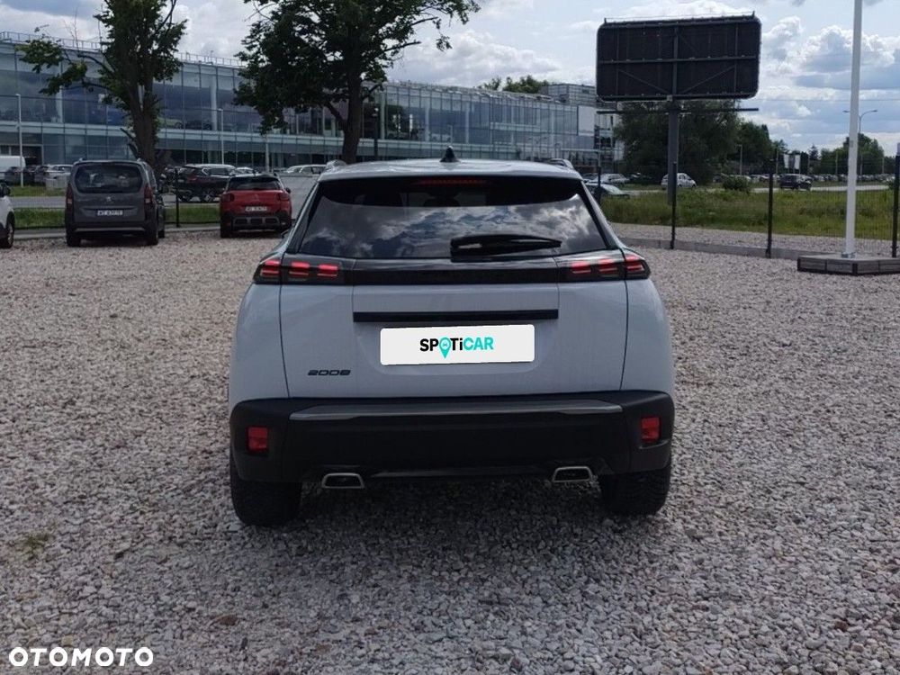 Peugeot 2008 1.2 PureTech Allure S&S EAT8 - 5