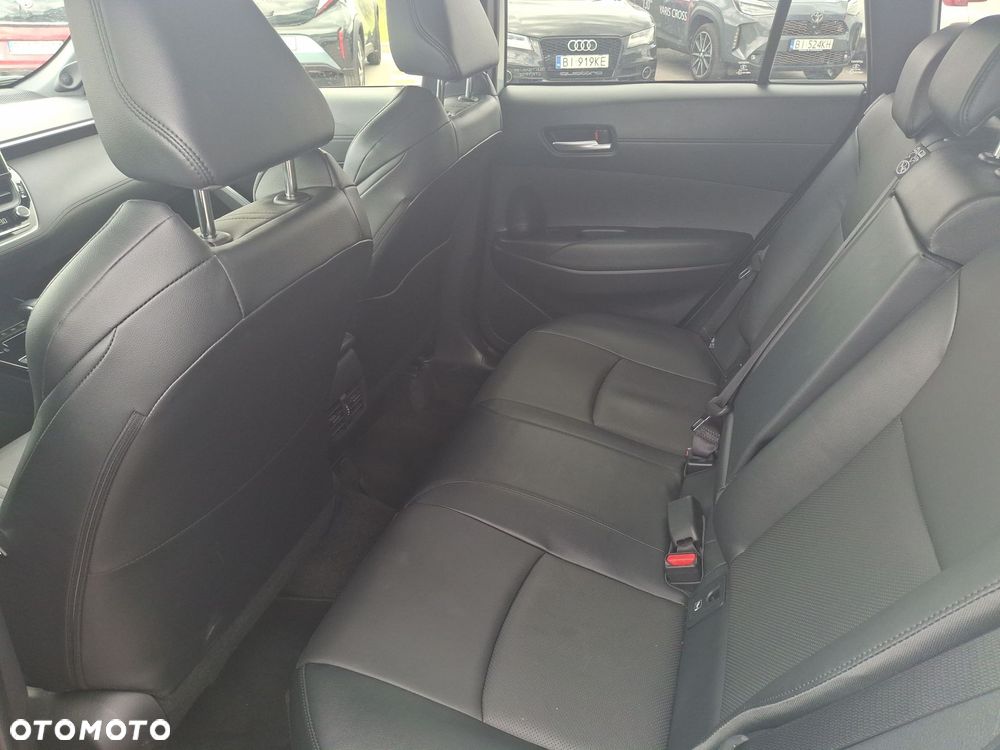 Toyota Corolla Cross - 10