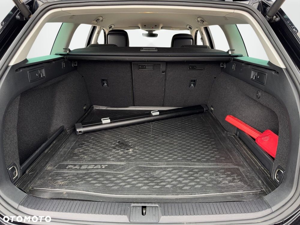 Volkswagen Passat Variant 2.0 TDI Business DSG - 14