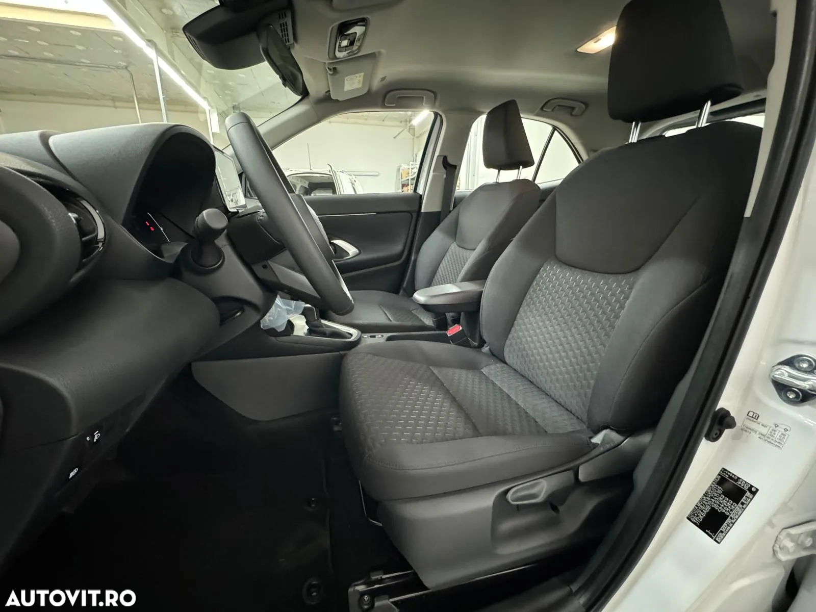 Toyota Yaris Cross 1.5 VVT-i HSD 4x2 Active - 17