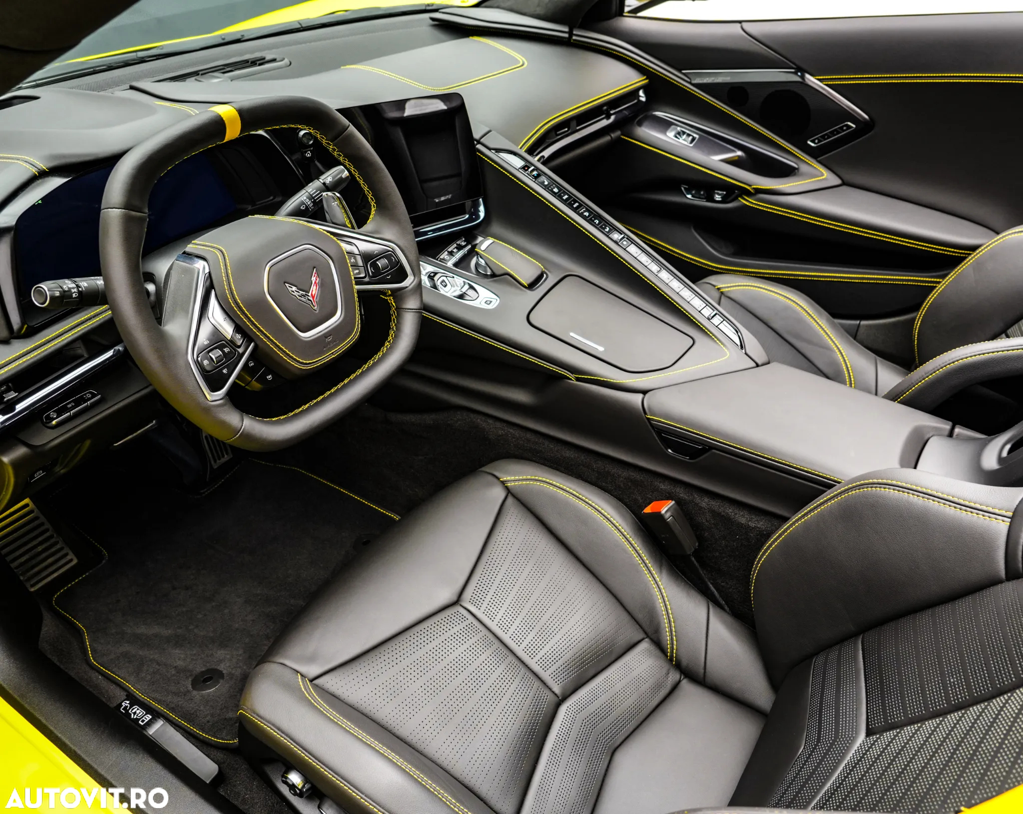 Chevrolet Corvette - 13