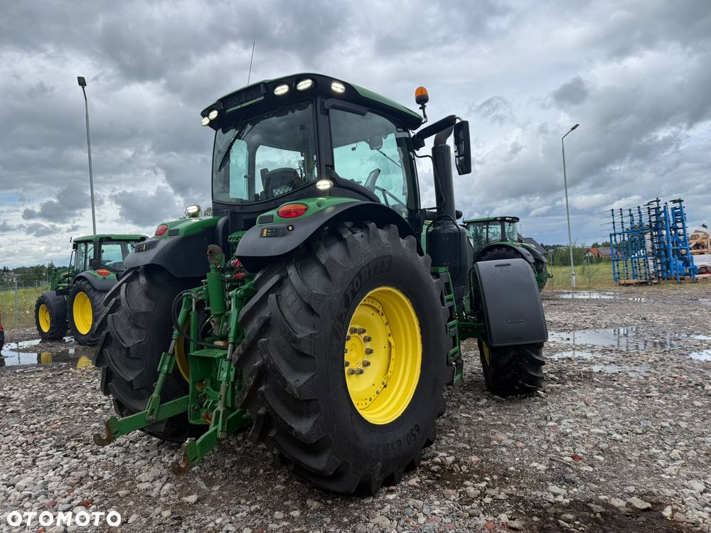 John Deere 6250R - 4